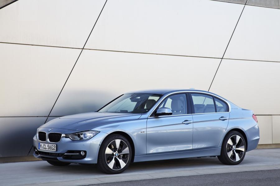  BMW ActiveHybrid 3 2012 года  (фото 47 из 102)